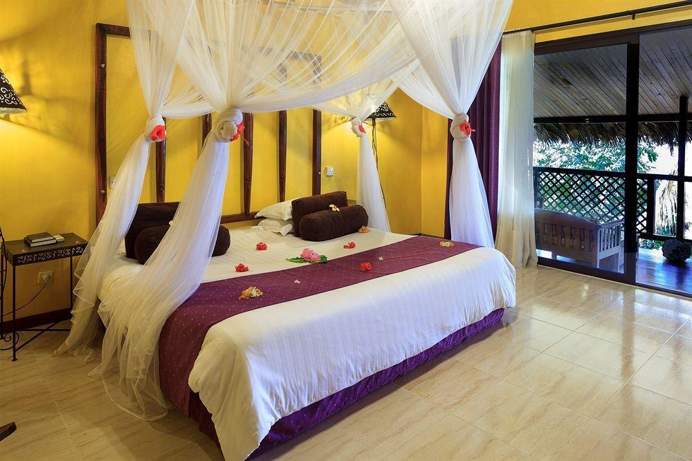Nosy Be Hotel & Spa Ambaro ภายนอก รูปภาพ