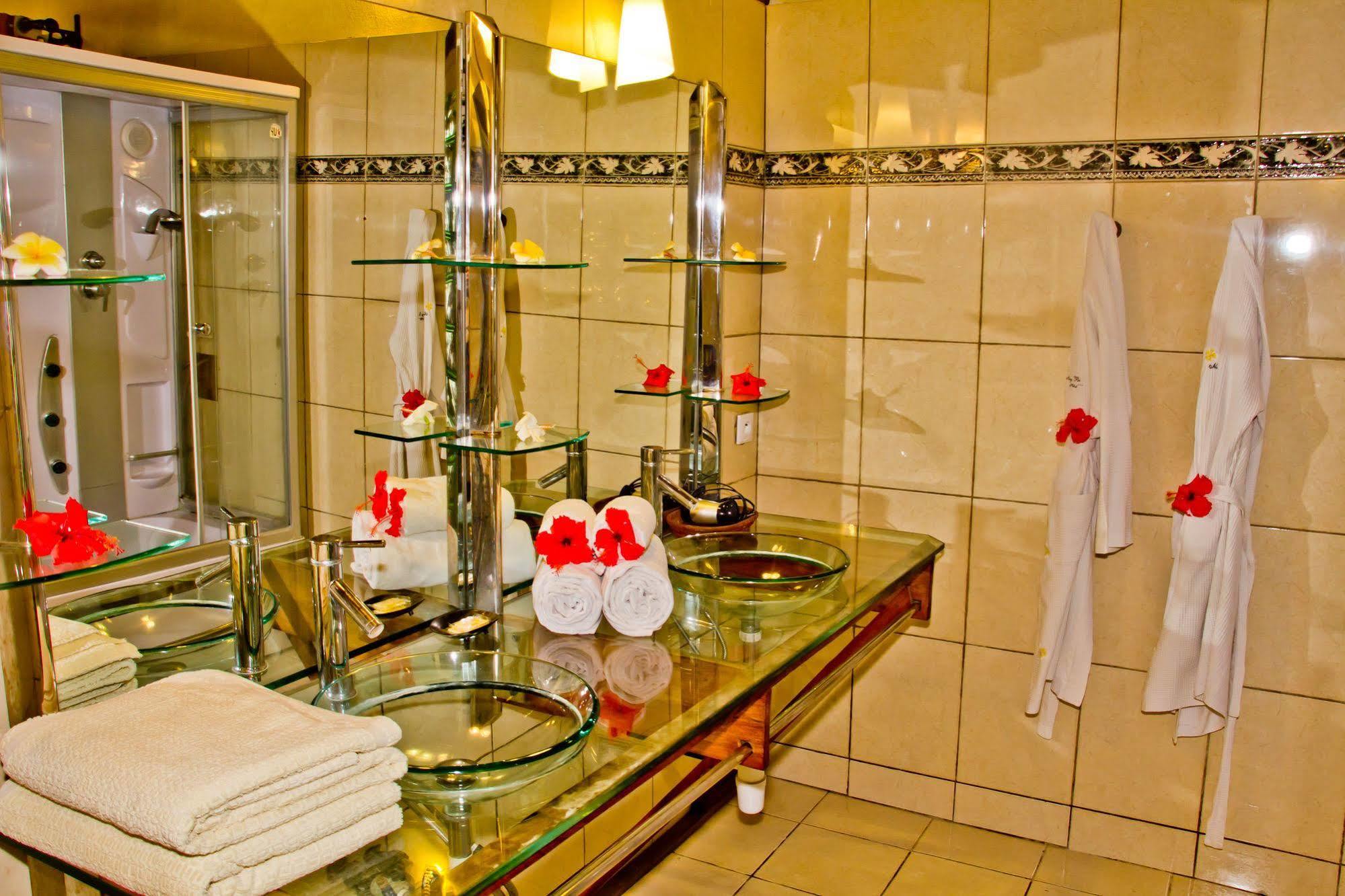 Nosy Be Hotel & Spa Ambaro ภายนอก รูปภาพ